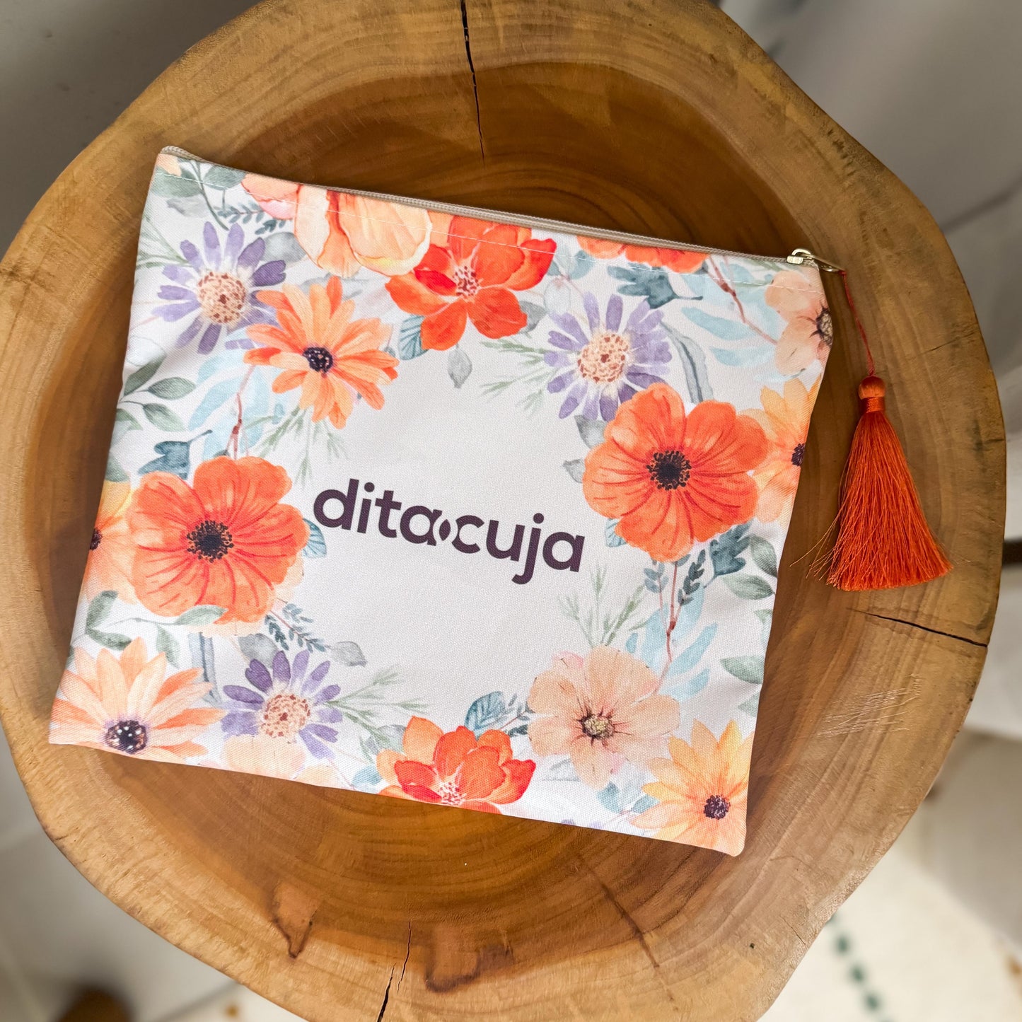 Necessaire Edição Especial Dita Cuja